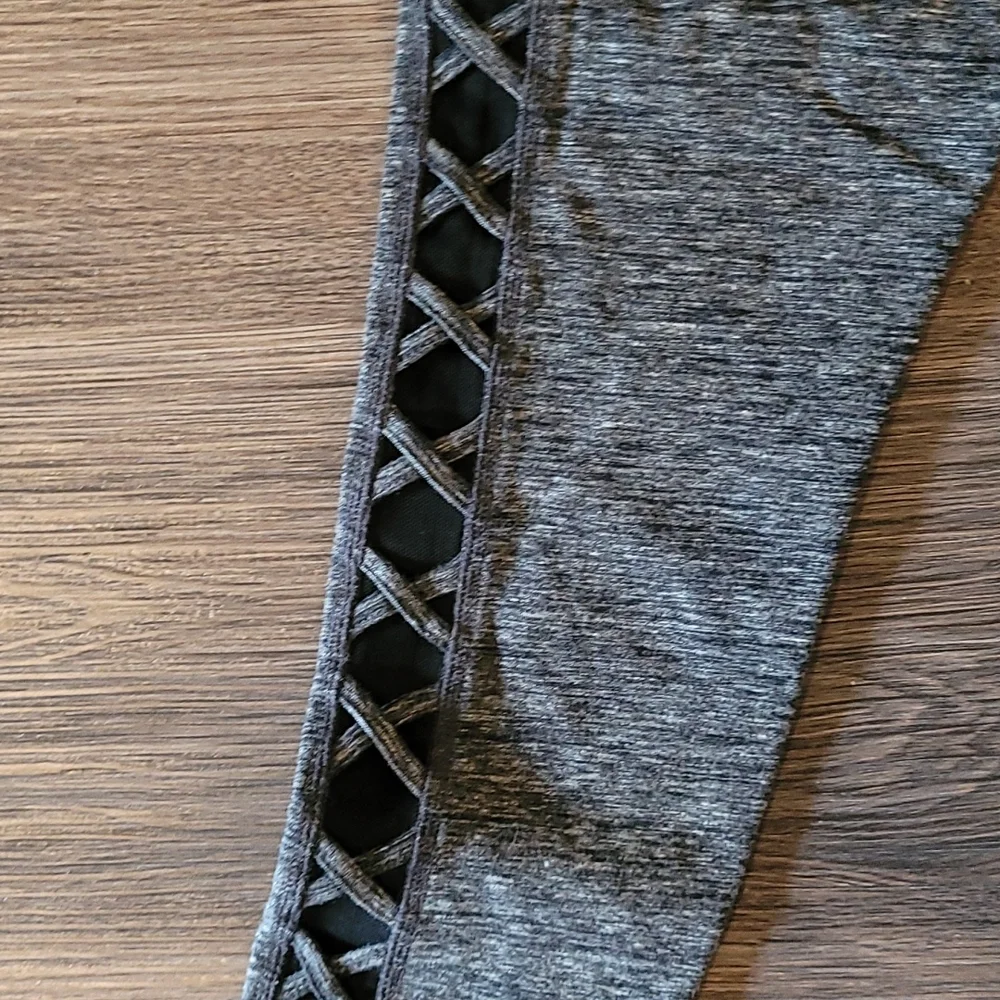 Calvin Klein Performance Leggings - Picture 2 of 6